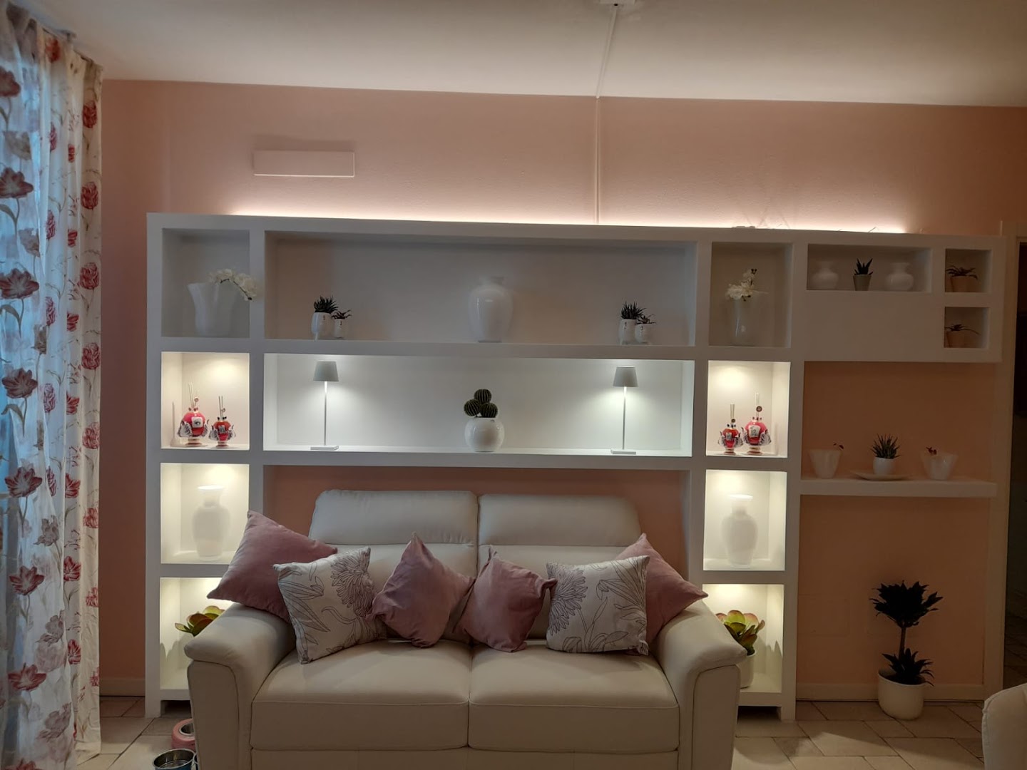 MD Color - Rifacimento facciate - Cartongesso - Tinteggiatura e verniciatura — Foto 3